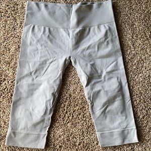 Lululemon Seamless Crop Leggings